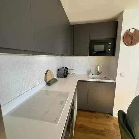 Le Lihamwood Apartment *