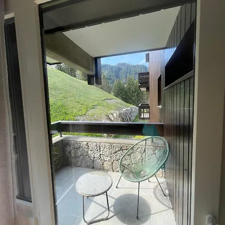 Apartment Le Lihamwood